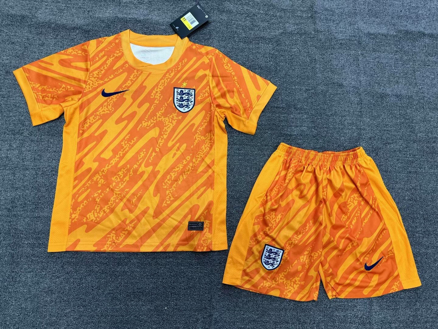 24-25 England Away Goalkeeper Fan Version